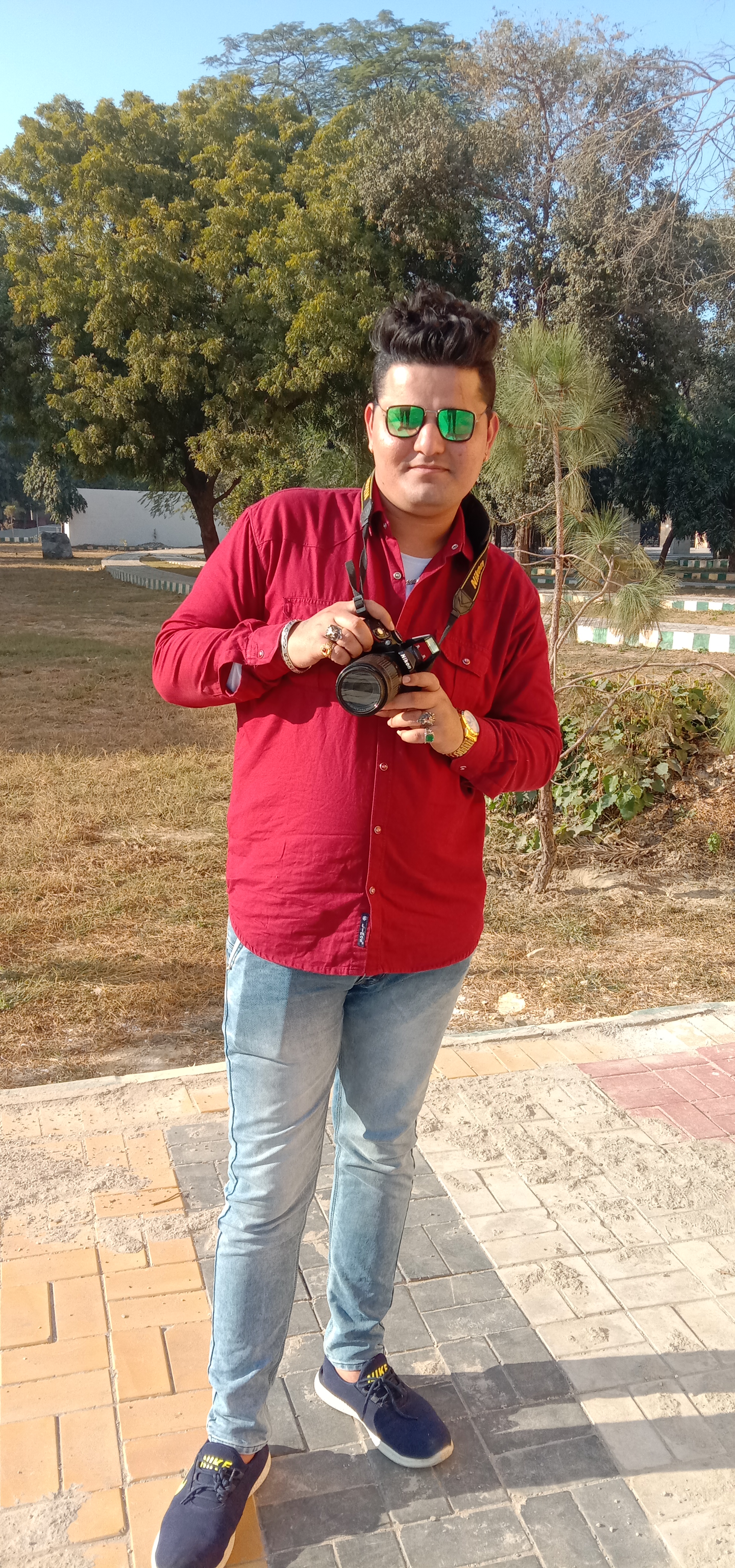 Moon Di Copy Aman Bhola